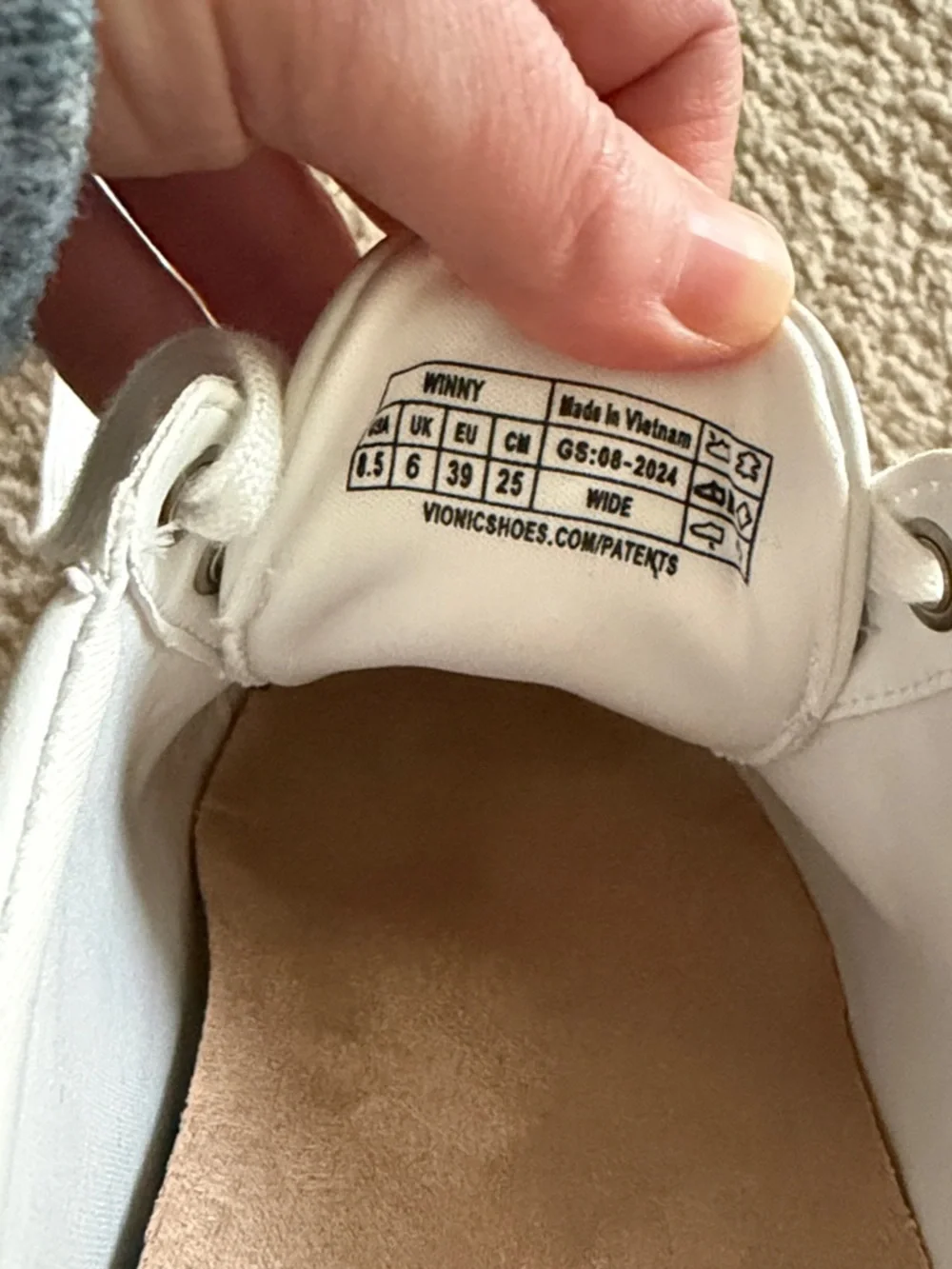 Vionic Winny sneaker 8.5 Wide - Picture 4 of 5